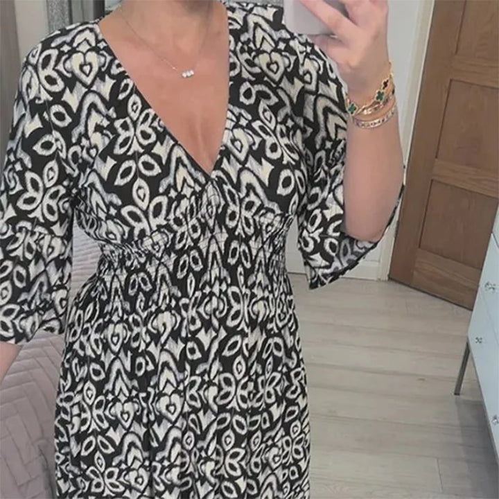 Lyana I Sexy langes Kleid mit V-Ausschnitt